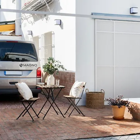 Magno Robles With Jacuzzi And Private Parking Appartamento Siviglia