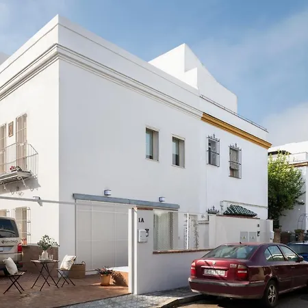 Magno Robles With Jacuzzi And Private Parking Siviglia